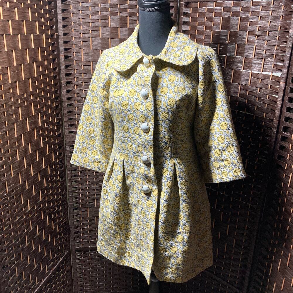 Uncle Frank XS Colorful Yellow Flower Print 3/4 sleeve Car Coat. Pre-Owned
